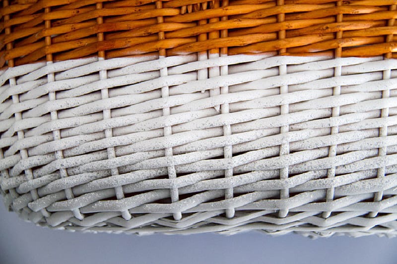 Gradient effect on wicker basket with spray paint