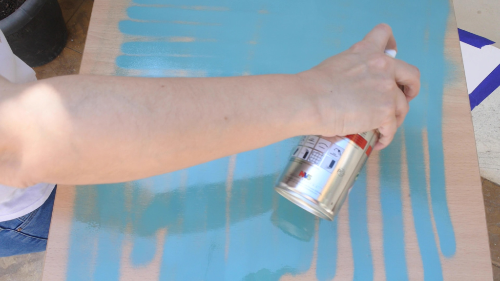 pintura en aerosol a pasadas para una correcta aplicacion 